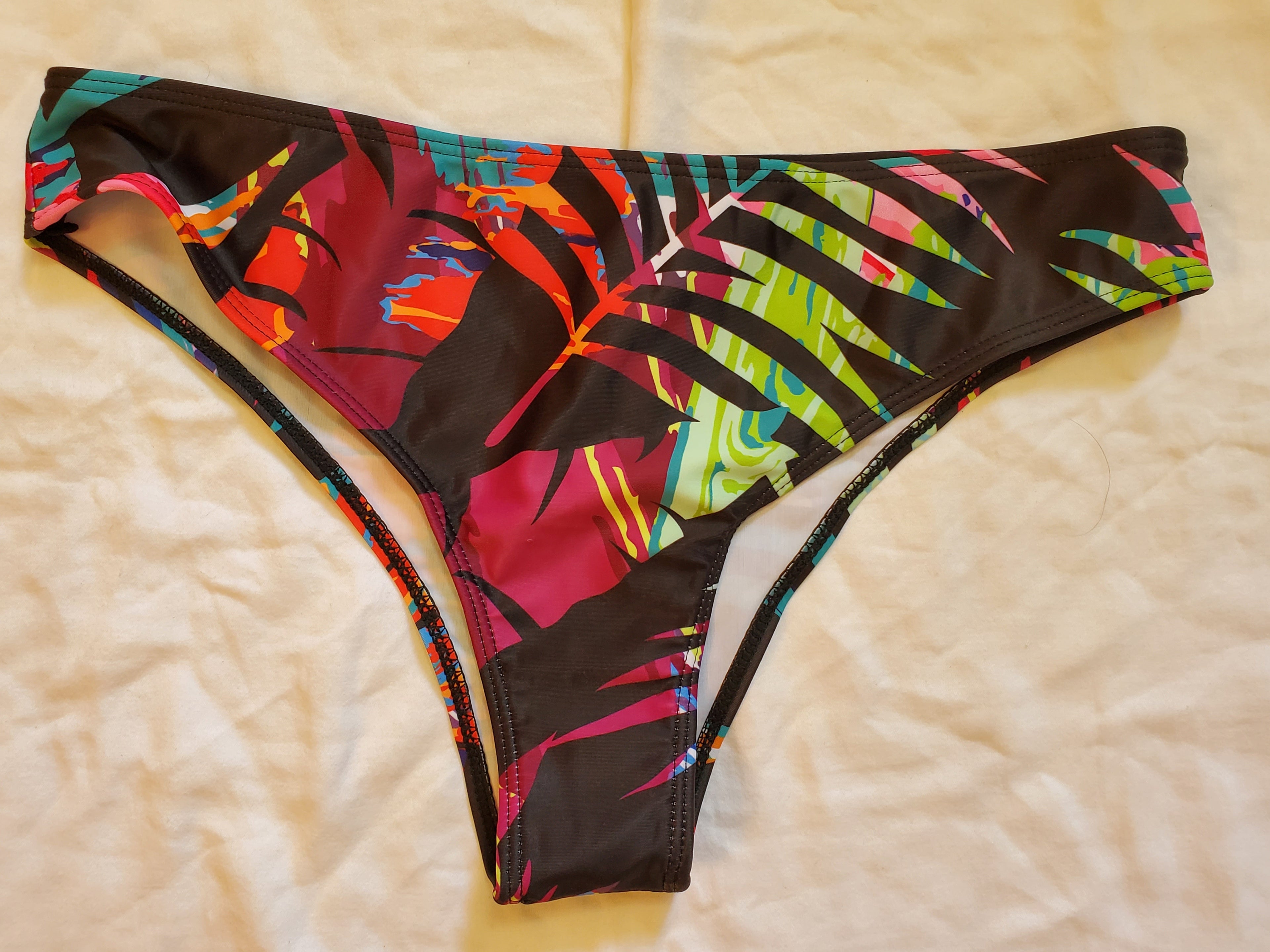 2 - Piece Tiered Layered Tropical Women's Bikini Swimsuit - Large
