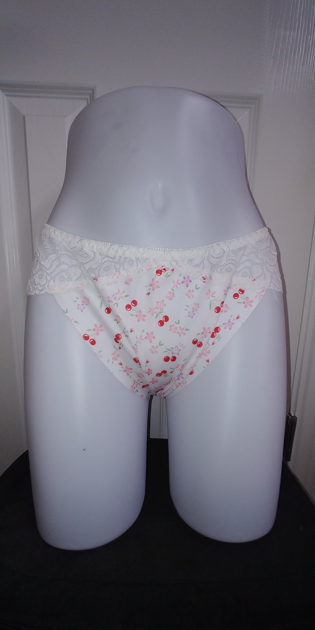 2pcs Women's Lace Floral Print Briefs - Soft Breathable Mesh Fabric with Contrast Lace Trim